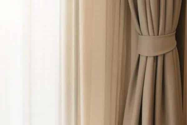 Choose The Right Weight For Your Curtain Fabric